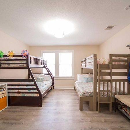Bright Galveston Bungalow Half Mi To Pleasure Pier Exterior photo
