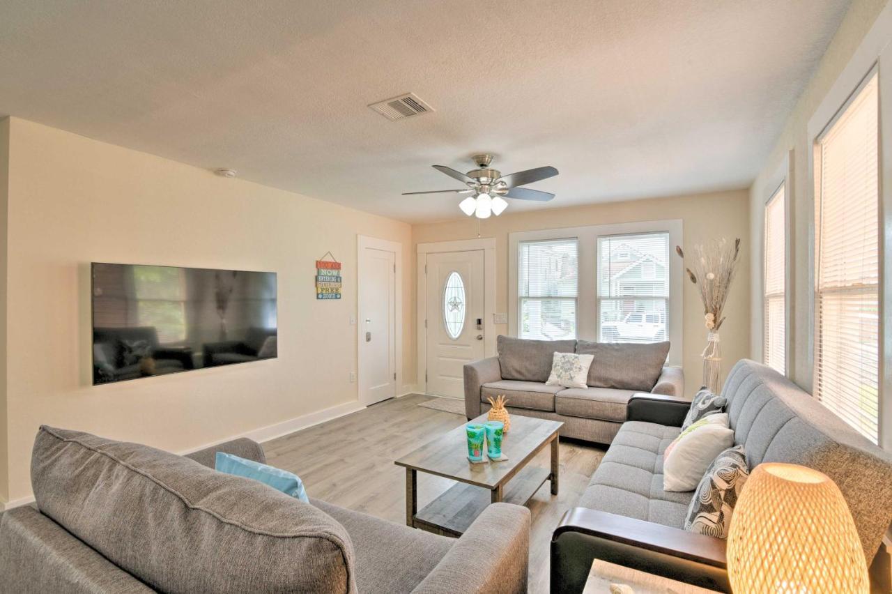 Bright Galveston Bungalow Half Mi To Pleasure Pier Exterior photo