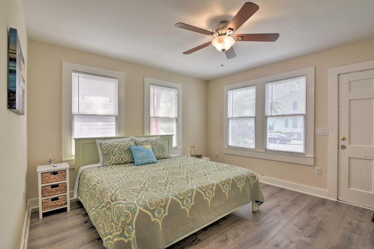 Bright Galveston Bungalow Half Mi To Pleasure Pier Exterior photo