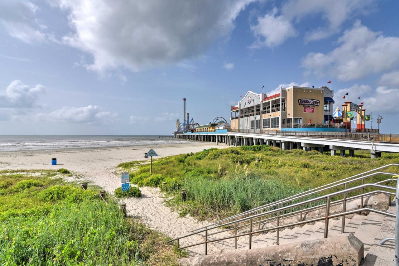 Bright Galveston Bungalow Half Mi To Pleasure Pier Exterior photo