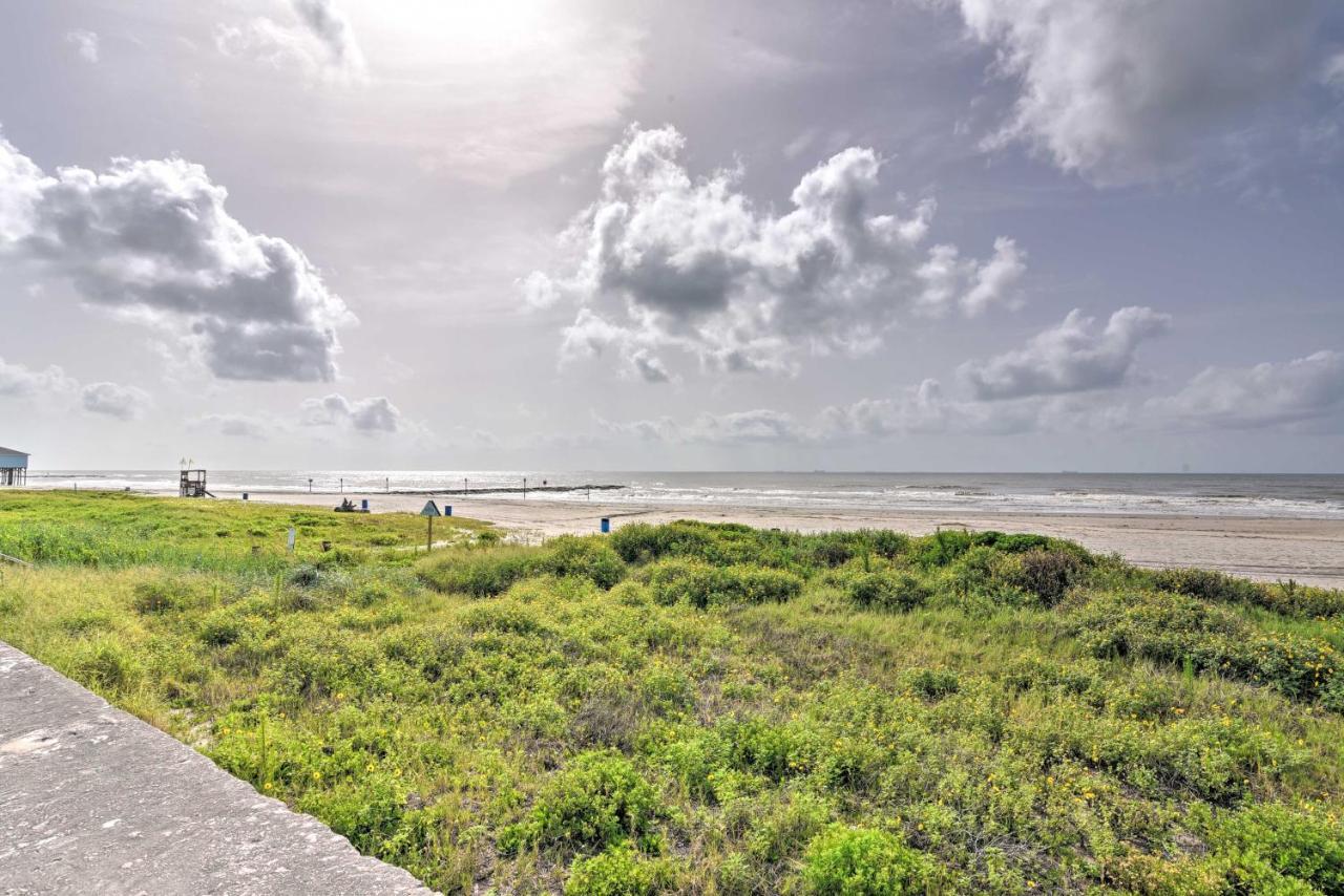Bright Galveston Bungalow Half Mi To Pleasure Pier Exterior photo