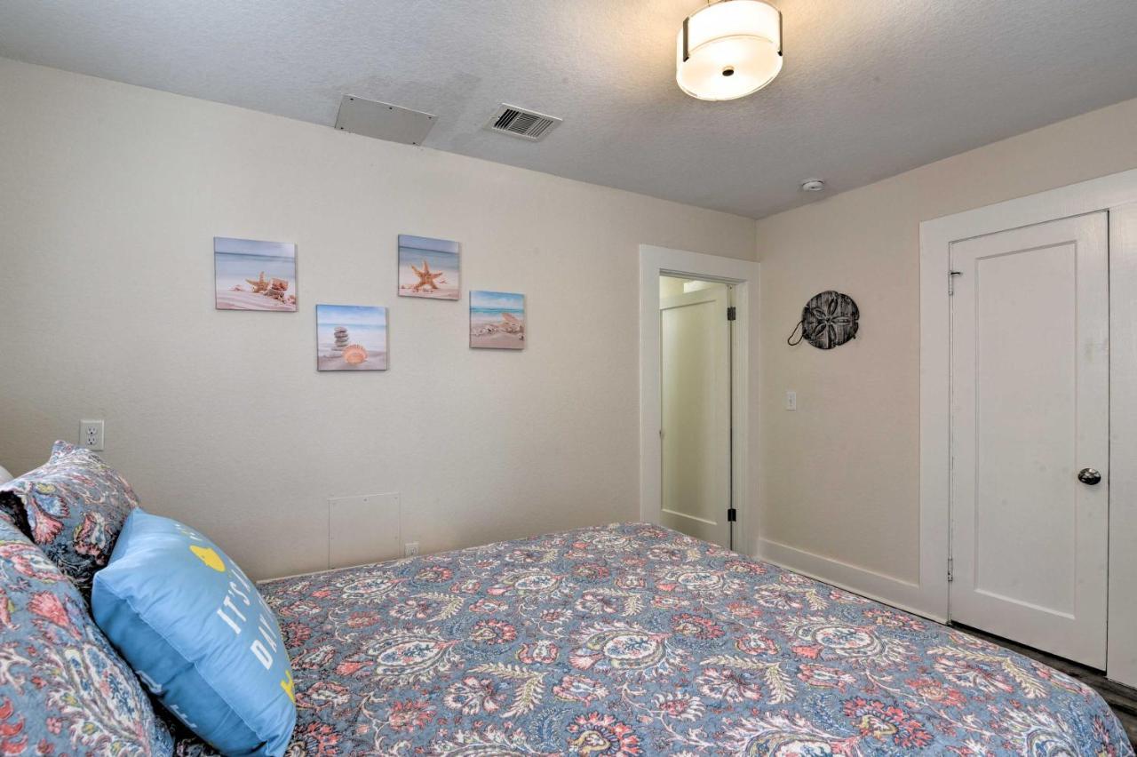 Bright Galveston Bungalow Half Mi To Pleasure Pier Exterior photo