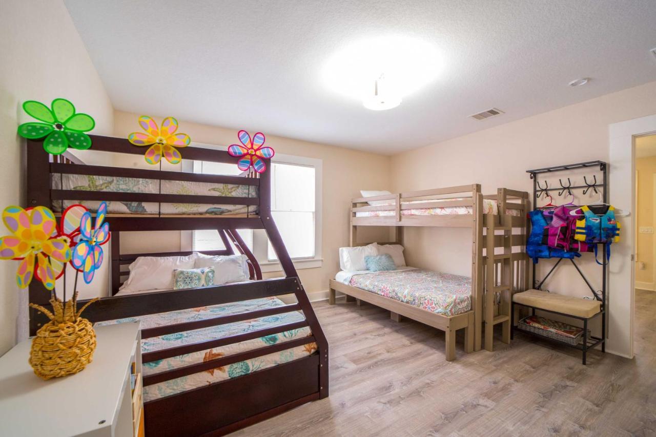 Bright Galveston Bungalow Half Mi To Pleasure Pier Exterior photo